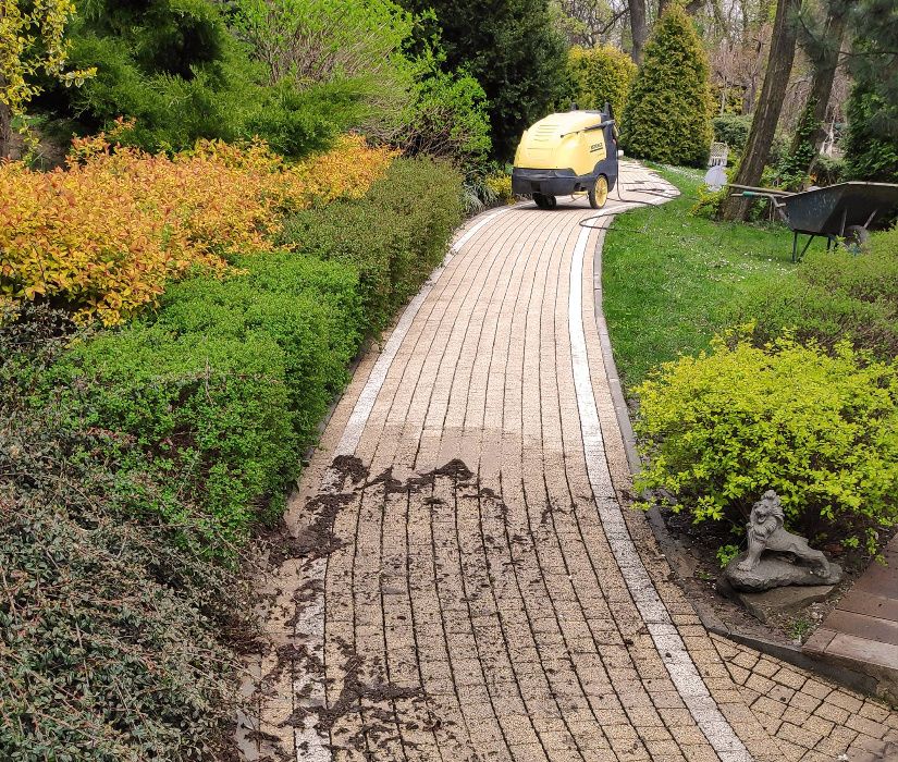 Mycie  czyszczenie elewacji tynku fasad ścian kostki brukowej cena