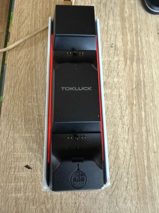 Зарядна станція TOKLUCK для геймпадів PS5 / Edge Controller (Нова)