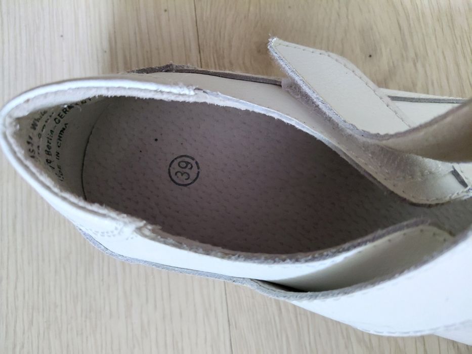 Nowe buty skóra naturalna 39 z Holandii