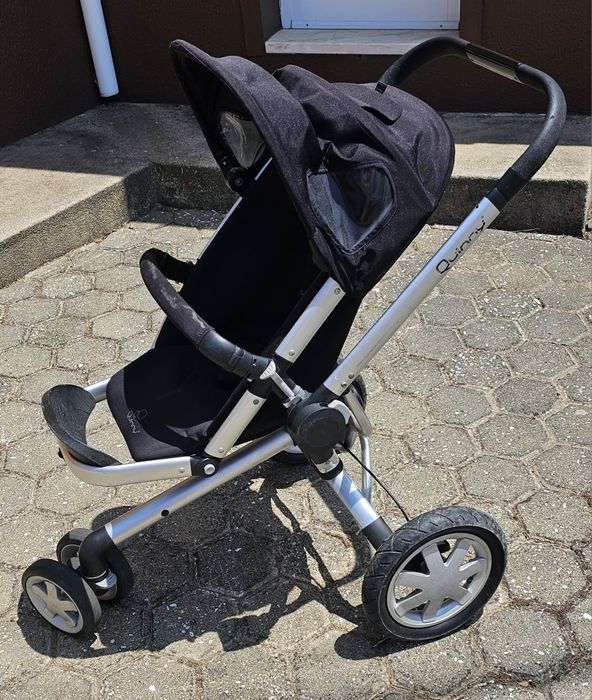 Carrinho de Bebé Quinny