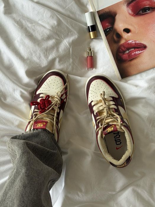 Nike Dunk Low LX White Maroon жіночі кросівки найк данк бордові