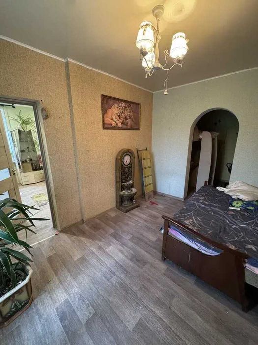 Комфортне житло в центрі: окремий двір + гараж