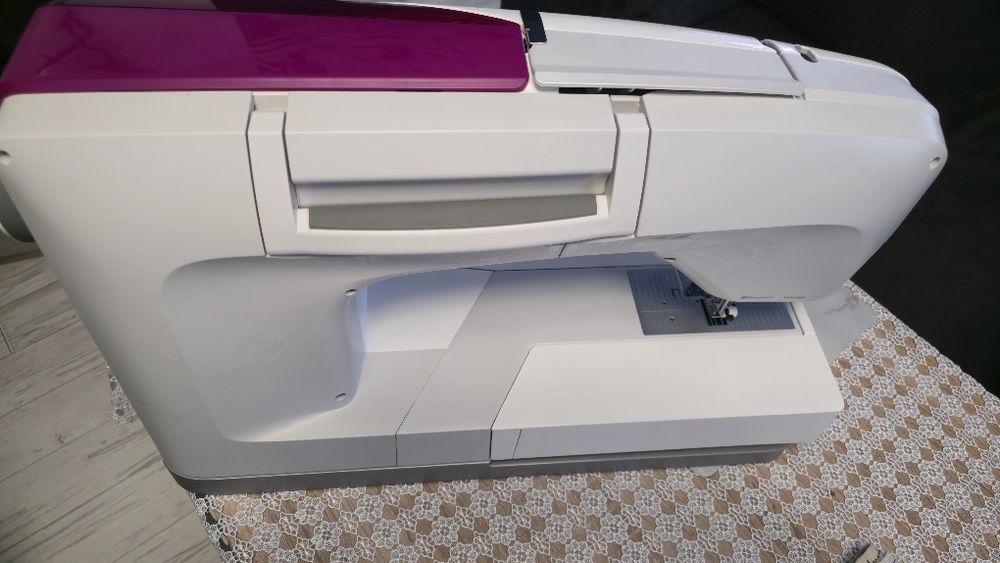 Husqvarna Viking Epic 980Q, Maszyna do szycia