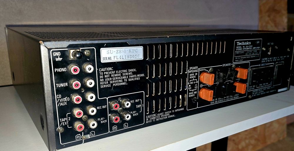 Amplificador Stereo TECHNICS SU-Z850 (Muito Raro)