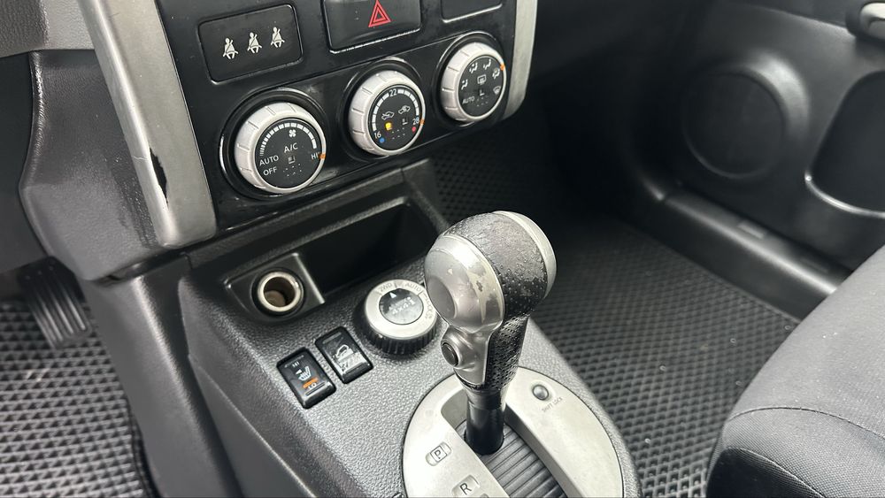 Nissan X-trail 2.0 avtomat 2008р