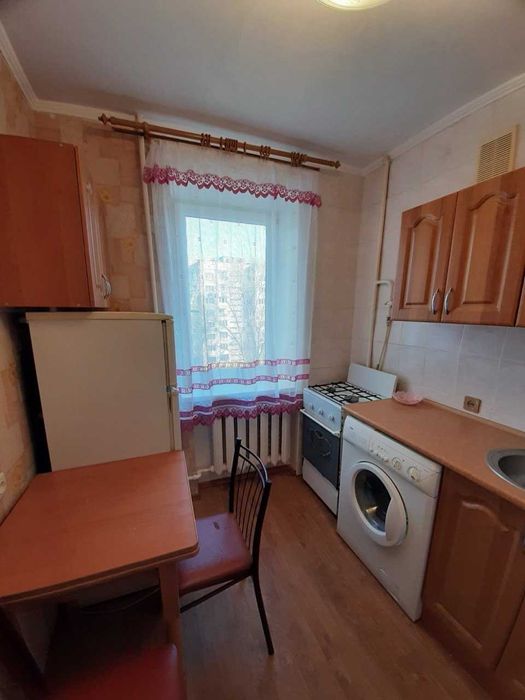 Долгосрочная аренда 1 комнатной на ул. Затонского