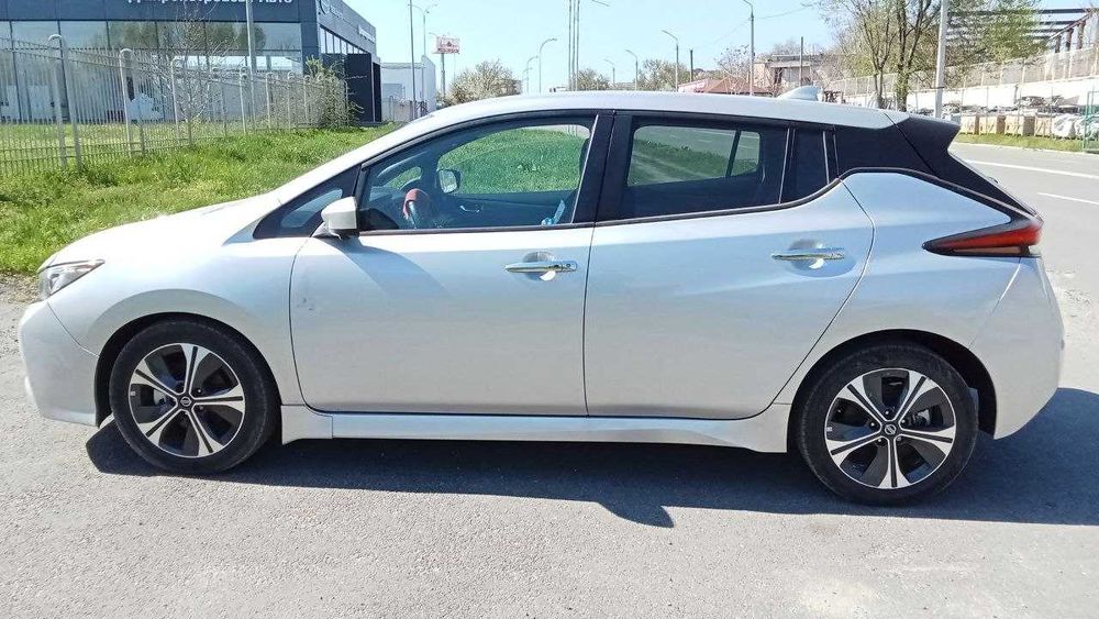 аренда прокат nissan leaf 2020 40 квтч 4 камеры