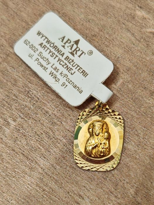 Medalik złoty próba 585 Matka Boża Boska pierwsza komunia zawieszka