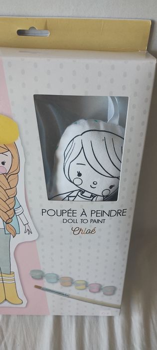 Lalka Chloe z materiału do pomalowania