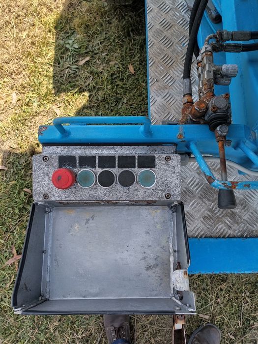 Plataforma elevatória64280888855683122