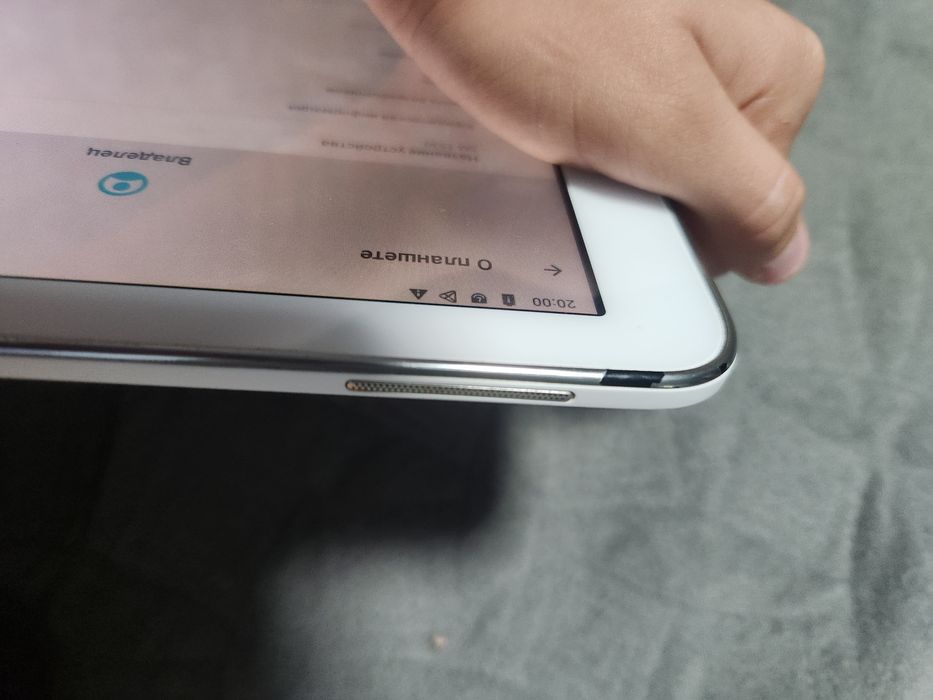 планшет Планшет Samsung Galaxy Tab 4 10.1 SM-T530 Wi-Fi
