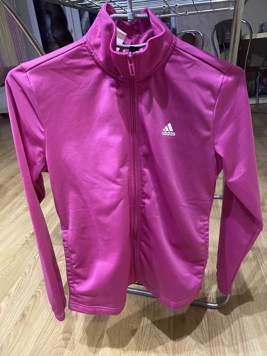 Спортивний комтюм на дівчинку