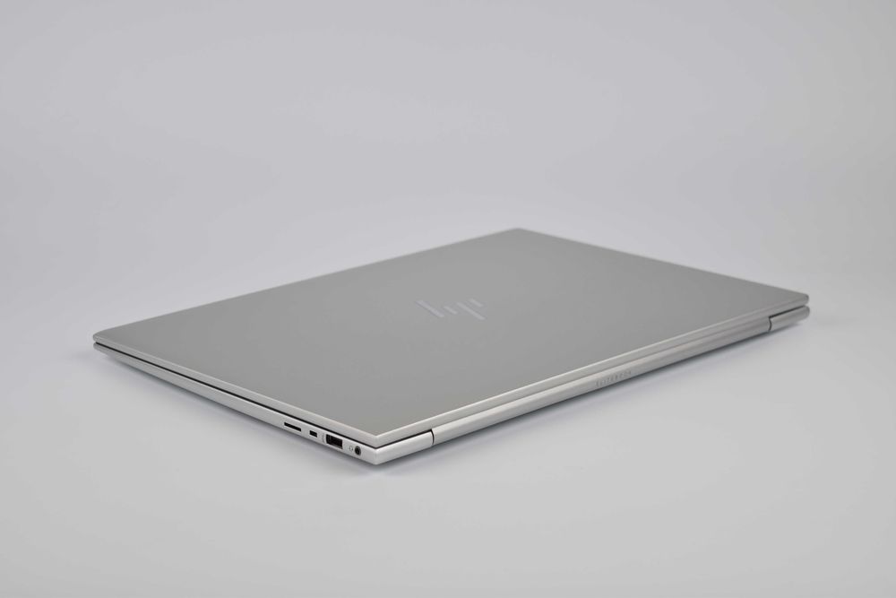 HP EliteBook 860 G9 i7-1260P 32 гб ssd 1 тб 16" IPS 1920x1200 Ноутбук