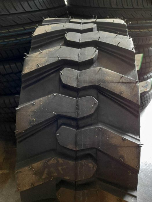 kpl. 4 szt OPONY Nowe bobcat 10-16.5 \ mocne 10PR 10X16.5 Dostawa
