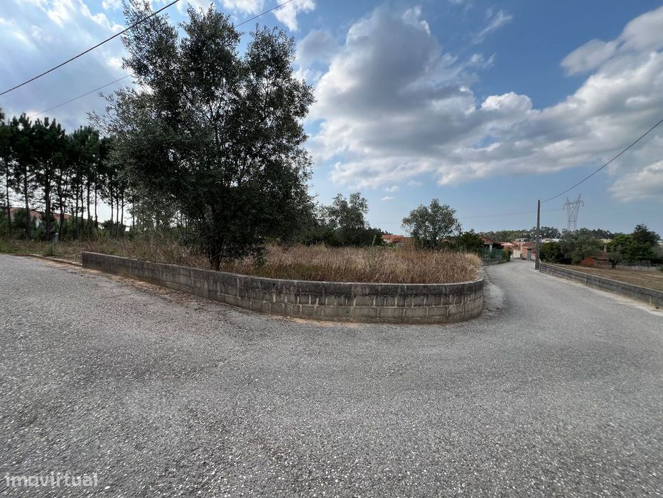 Terreno com Projeto Aprovado — Bidoeira de Cima, Leiria
