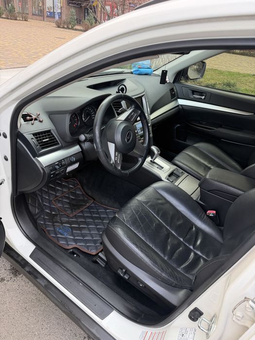 Subaru Outback 2011 2.5