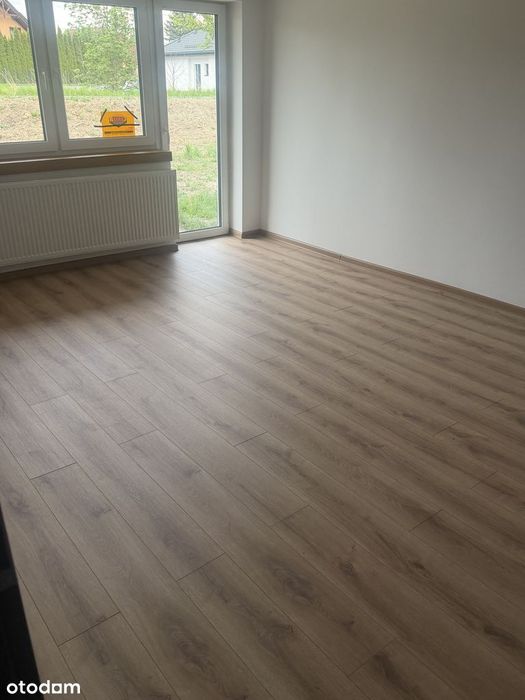 Wolnostojący dom 1/2 do wynajęcia z umeblowaniem lub bez mebli .