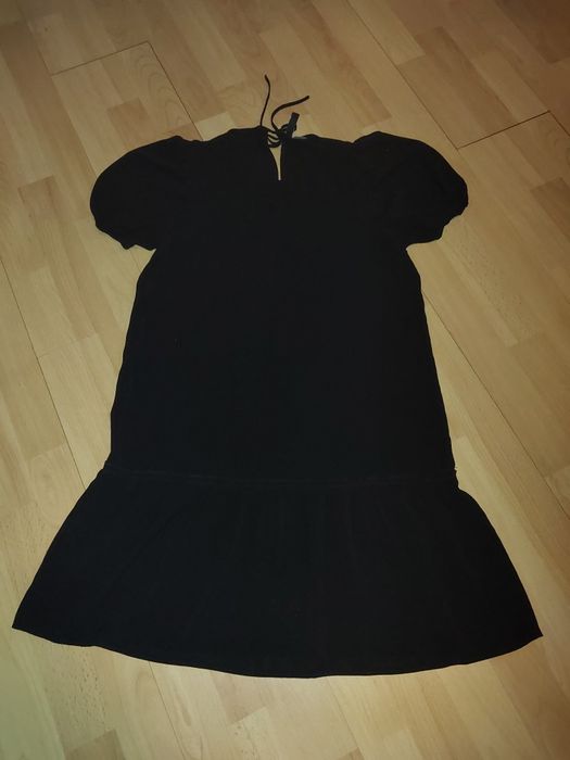 Czarna sukienka XS S 34 36 H&M dla szczuplej mała czarna