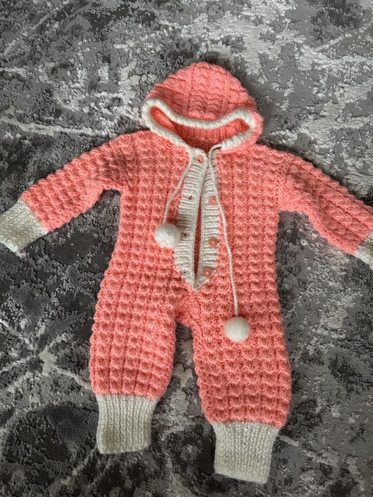 Дитячий в'язаний комбінезон