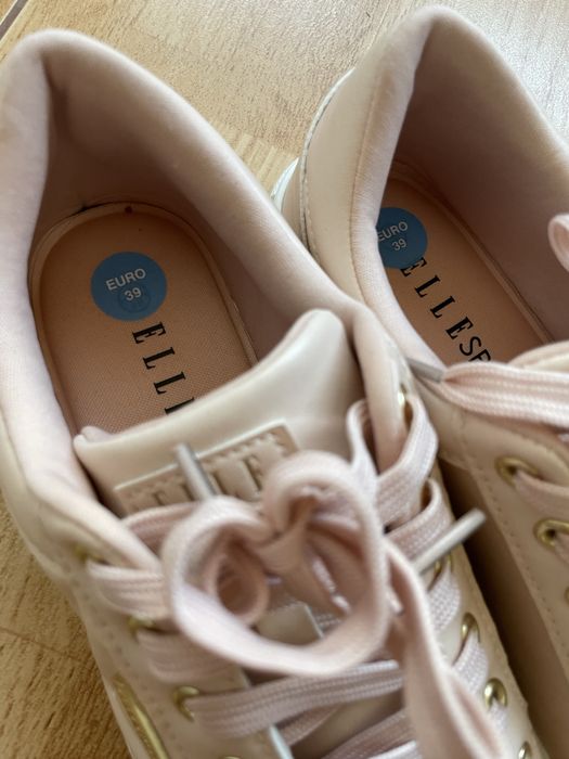 Кросівки Elle sport.