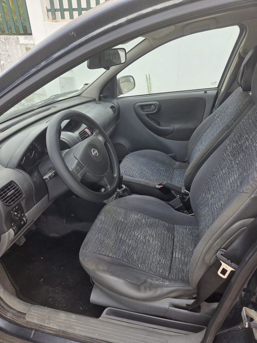 Opel Corsa C - Ano 2000 | 1500 €
