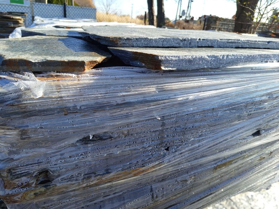 Łupek tarasowo-elewacyjny grafitowy, czarny gruby, grubość 3-5 cm