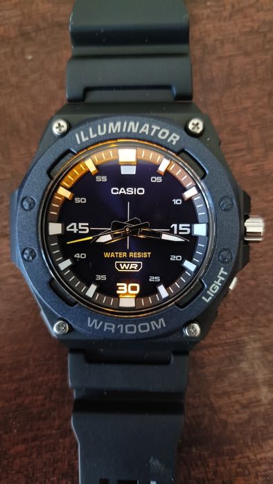 Casio MW-620H Face Azul Illuminator - New and Original64584808381825123
