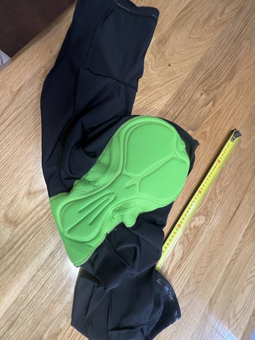 Spodenki rowerowe unisex  Vaude M /50 czarne 3/4 uzywane
