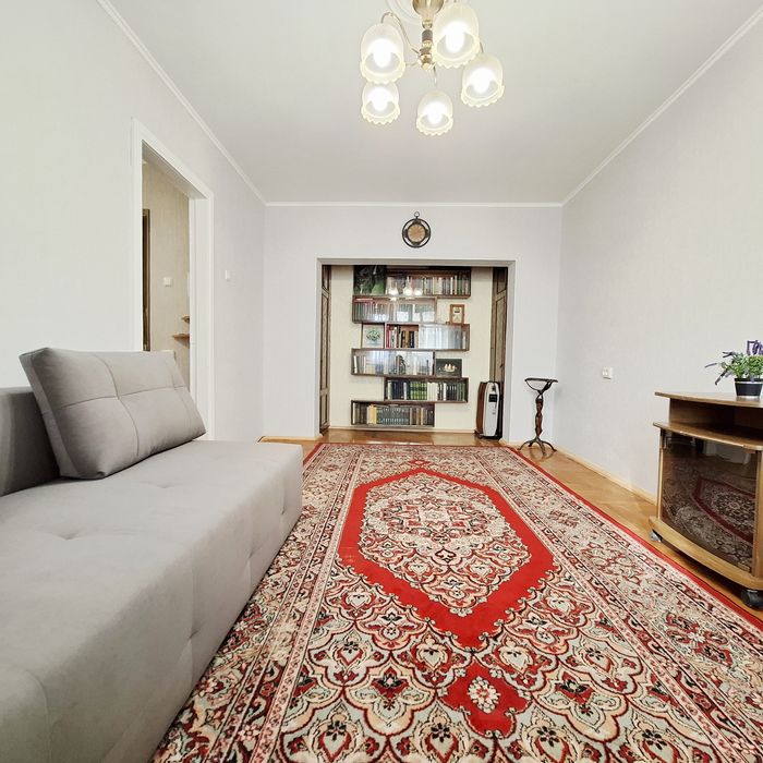 Сдам 2-ком. квартиру по Автозаводской.