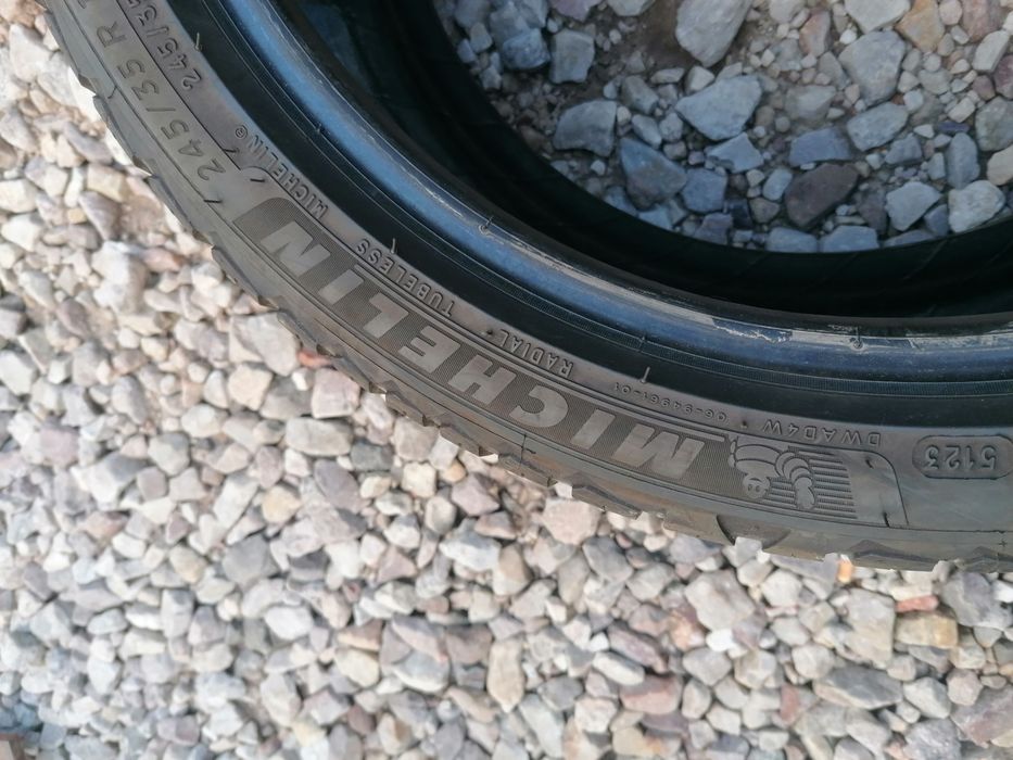 245/35/18 Michelin 2023 rok wielosezonowe całoroczne