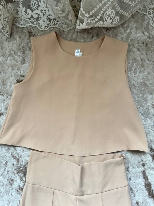 Класичний костюм