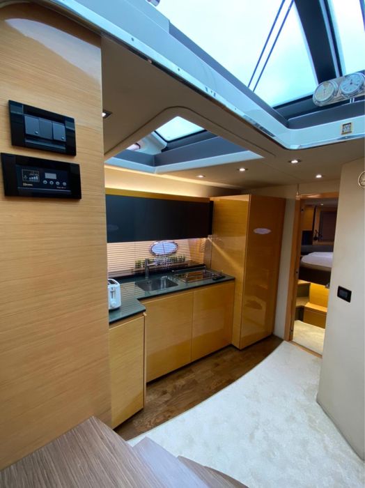 Яхта Atlantis 50x4