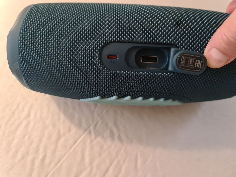 Колонка JBL Charge 5
