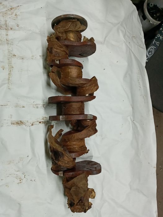 Колінвал Газ -24