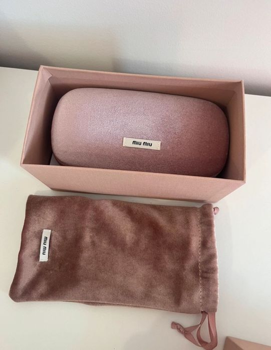 Óculos de sol Miu Miu originais