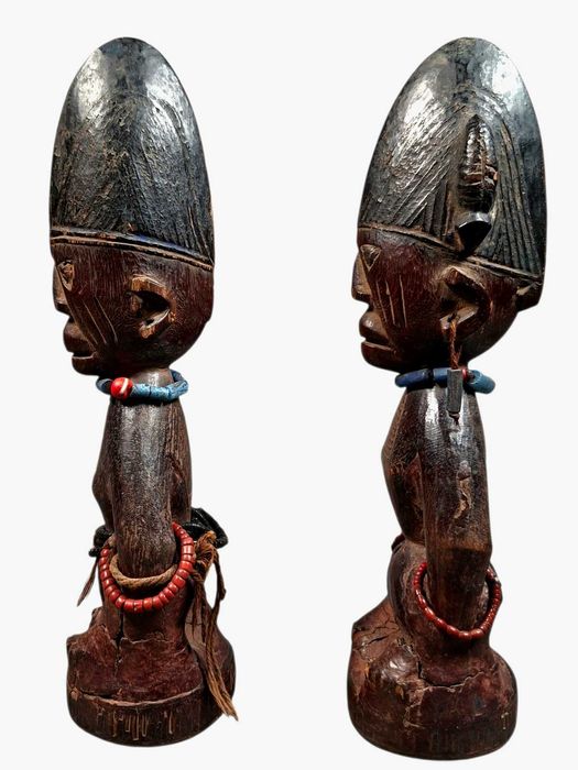 Casal de Ibejis. Yoruba. Nigeria. Arte africana.