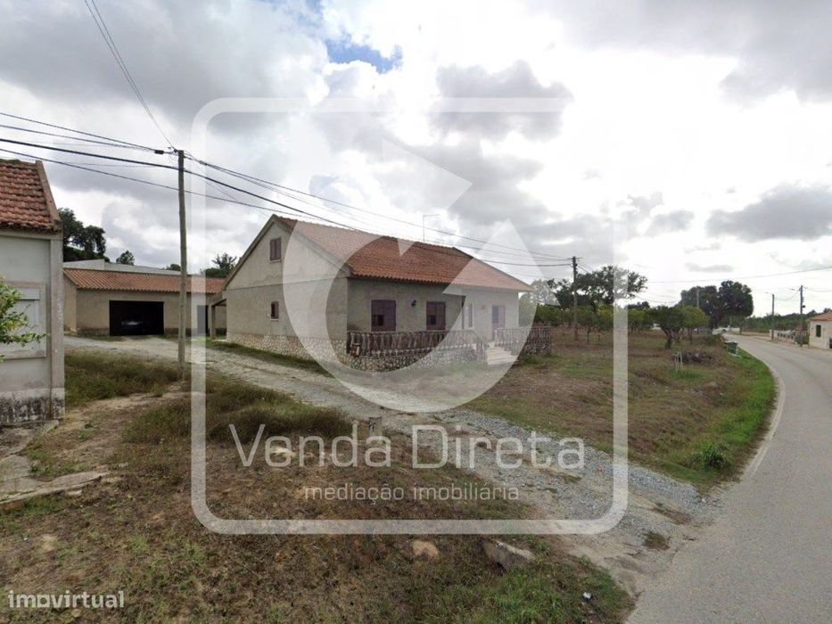 Moradia T3 Isolada | Garagem 720 m² de Terreno | Foros da Afeiteira...