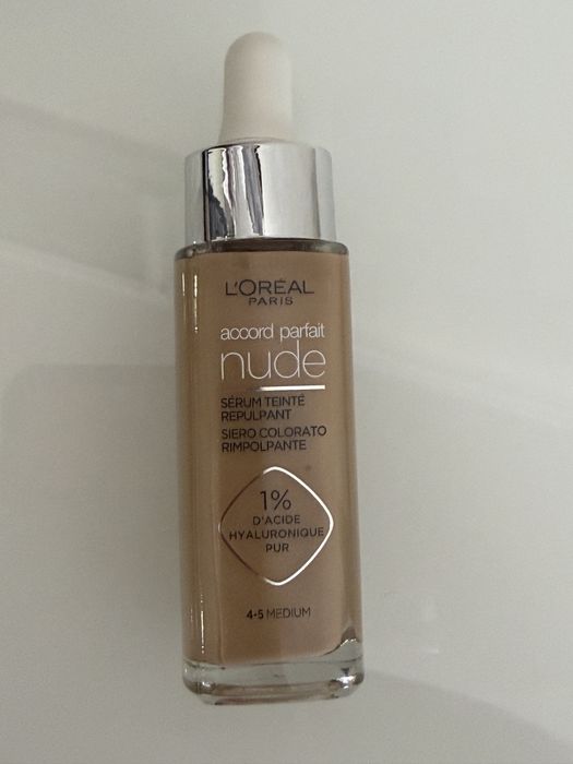 Тональний крем - сиворотка Loreal accord perfait nude serum teinte repulpant