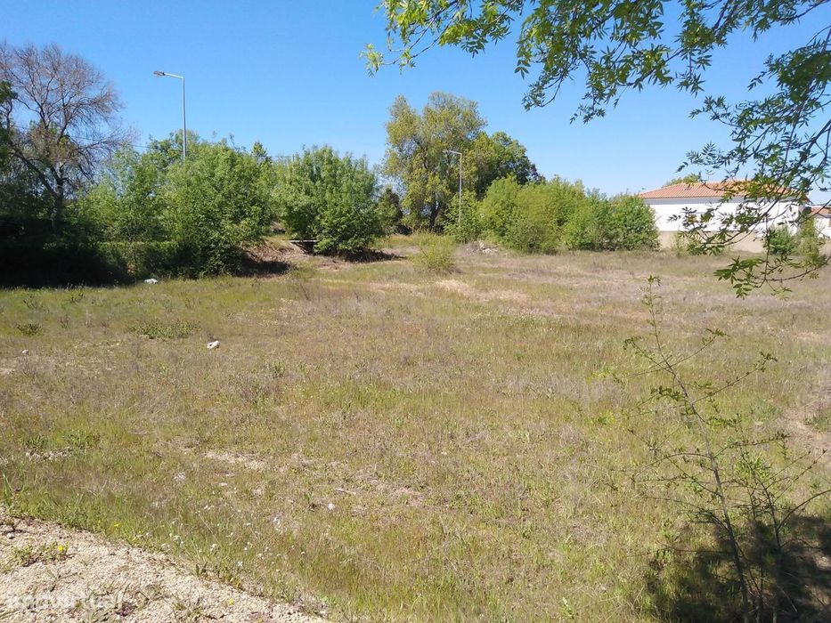 Terreno Urbano para Recuperação em Escalos de Cima, Castelo Branco — Escalos De Cima E Lousa, Castelo Branco