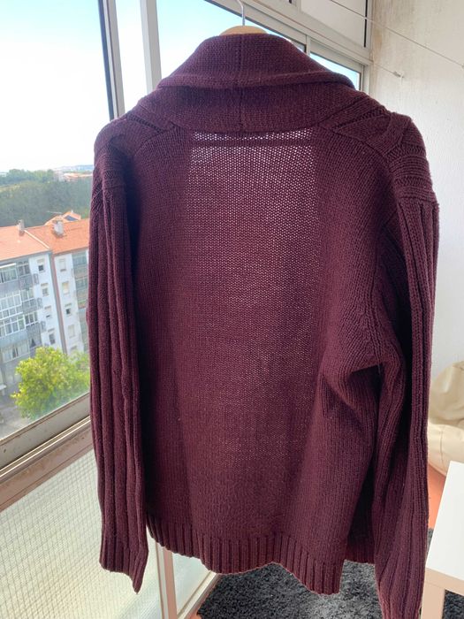 Casaco de Malha / Cardigan Borgonha Cedar Wood State – Tamanho M