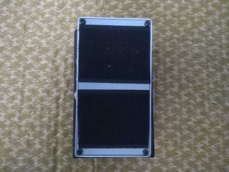 Reservado Pedal Boss RV-6 Reverb (Como novo)