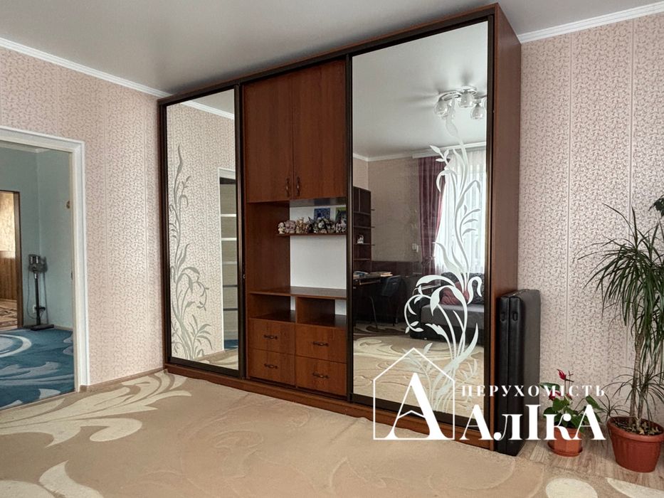 Продам просторий будинок готовий до проживання