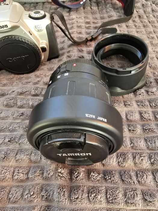 Canon EOS 300 zestaw z obiektywem Tamron