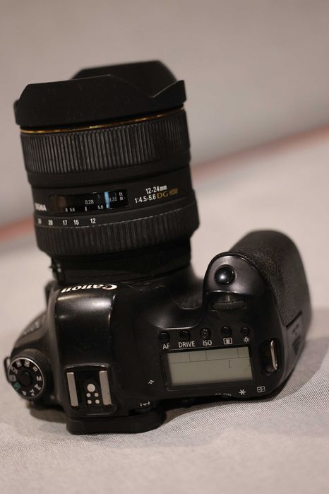 Câmara Canon DSLR 6D + Sigma 12-24mm f/4.5-5.6 EX DG HSM