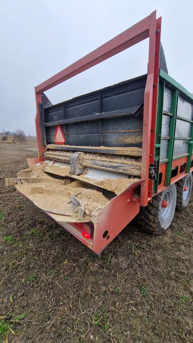 Rozrzutnik Wapna Obornika Osadu z oczyszczalni Fortschritt 088
