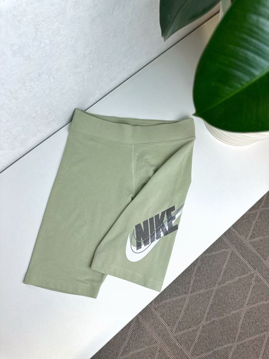 Жіночі велосипедки Nike