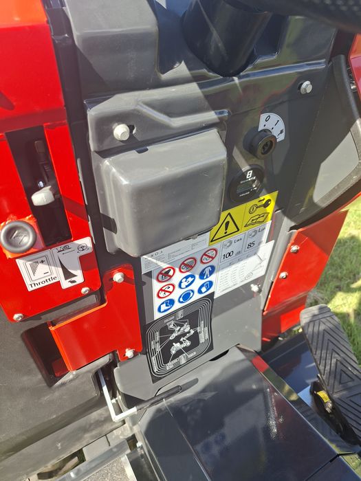 DOMET DM-130 mini ładowarka 350 kg | 18,5 kW | NOWA | gwarancja