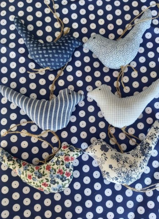 Ptaszki w kolorystyce ceramiki Bolesławiec handmade