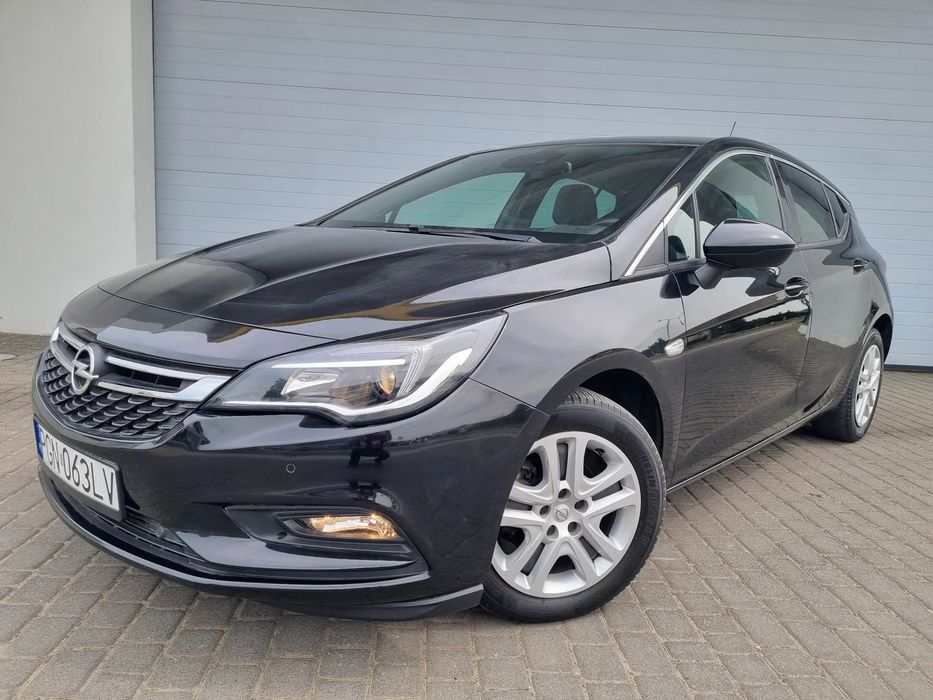 Opel Astra 39 Tys km*Ks.ser*Kamera*Klmatronk*Radar*Podgrz fotele*Asystent pas*PDC