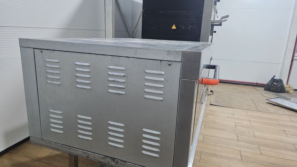 Піч подова з парогенератором Vektor ycd-2d